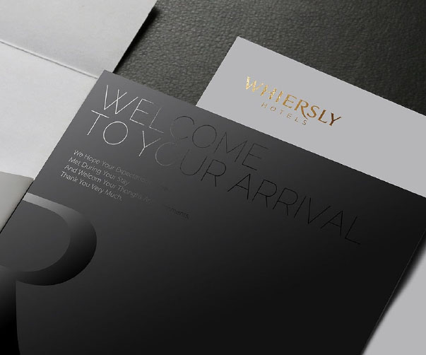 上海時尚品牌設計中的客戶與設計師清晰溝通與合作共創的藝術